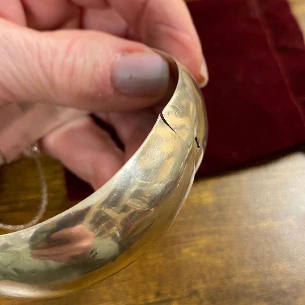 Vintage Sterling Silver Wide Bangle - Picture 6 of 7